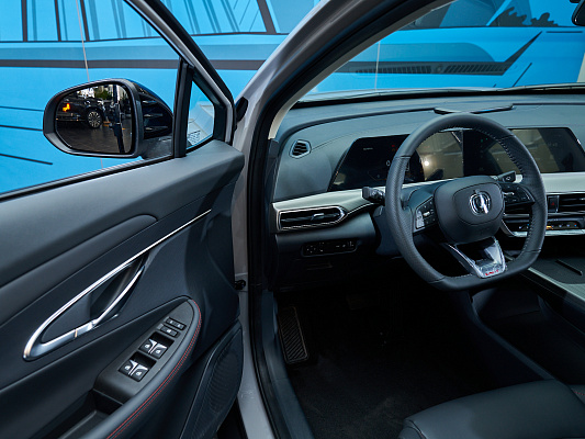 Changan UNI-T Tech 1.5 AMT Grey 2
